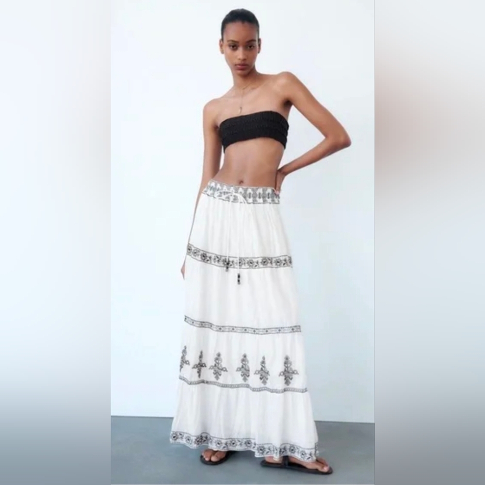 Zara White/Black Embroidered Maxi Skirt